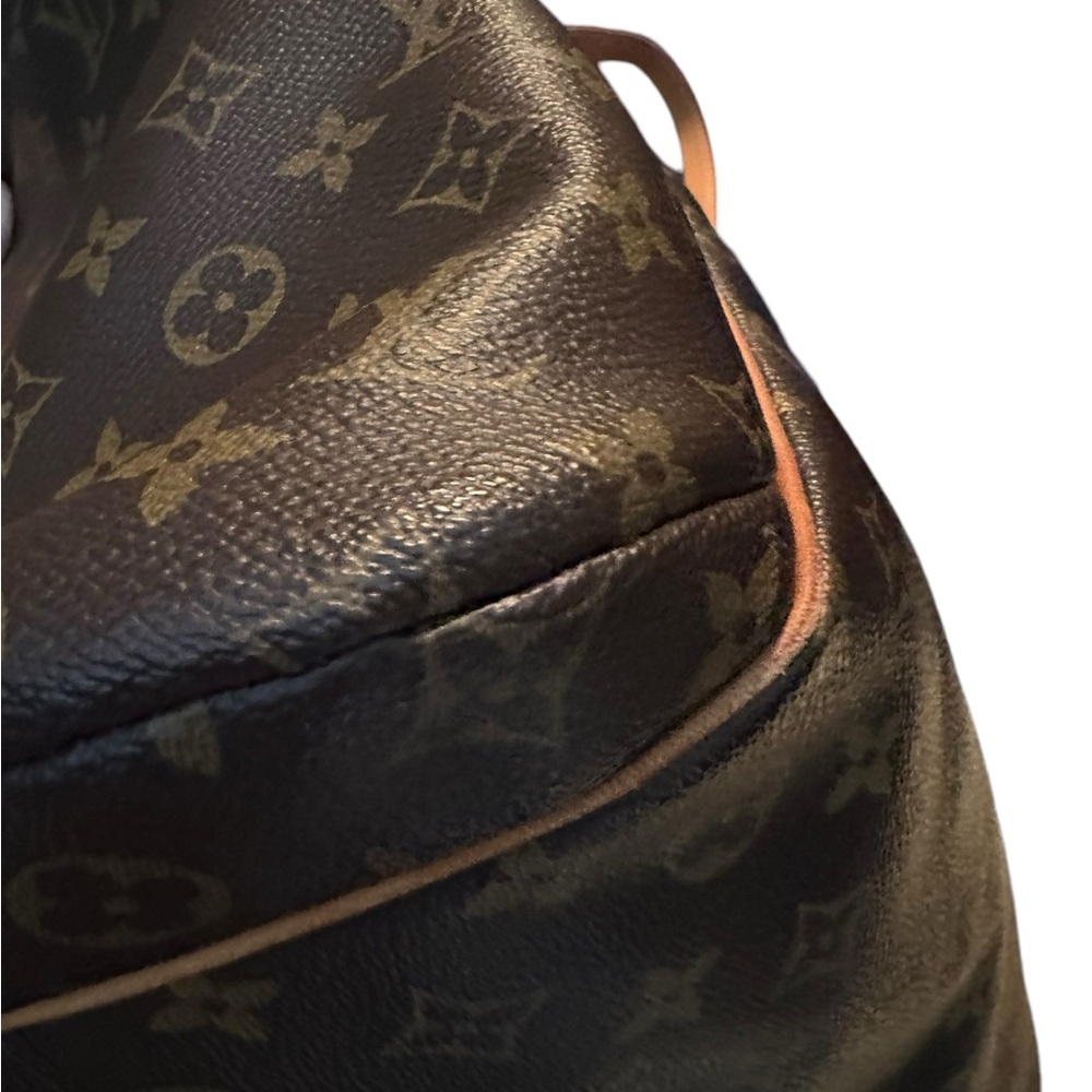 AUTH Louis Vuitton Monogrammed Totally GM Tote with Dust Bag. COA - Picture 13 of 15